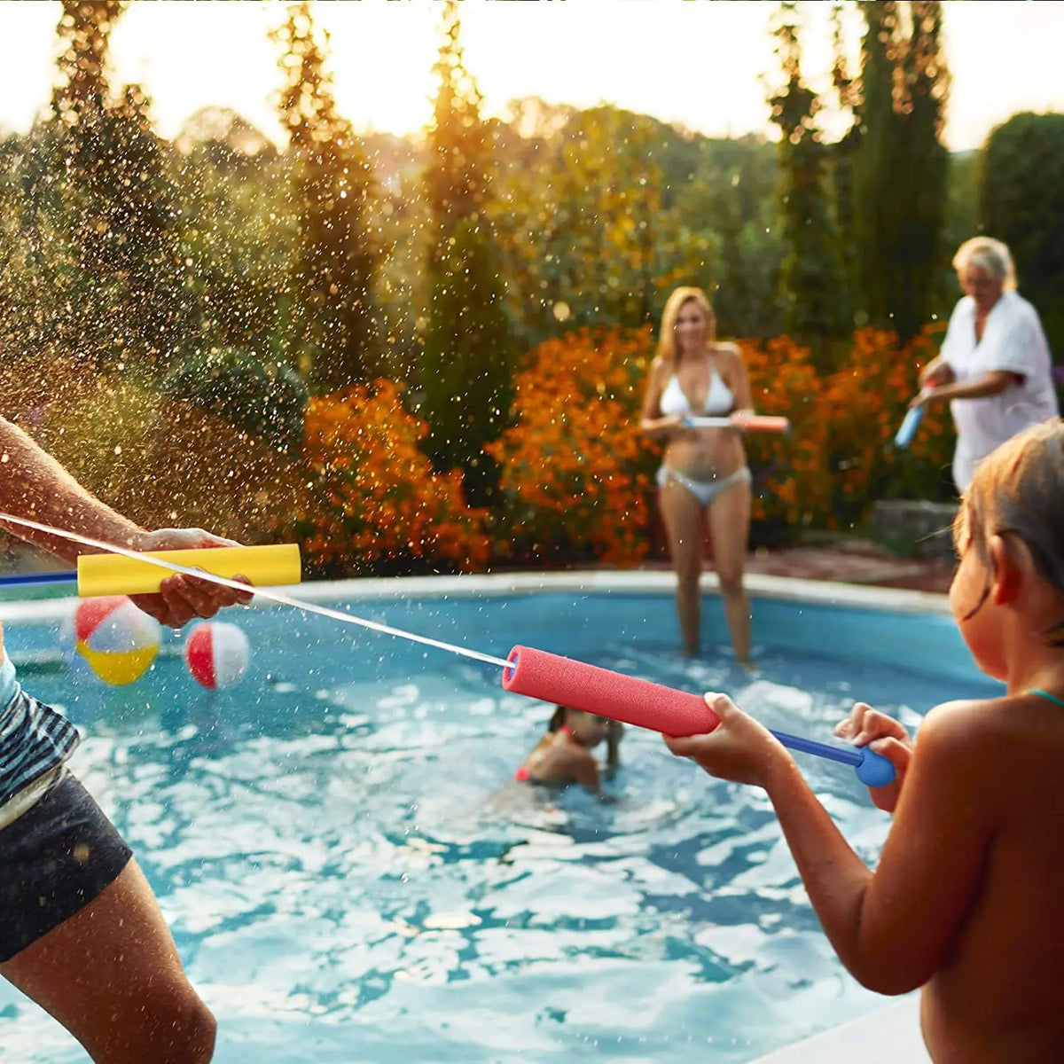Mini Pull Back Water Gun for Kids Outdoor Splash Toy