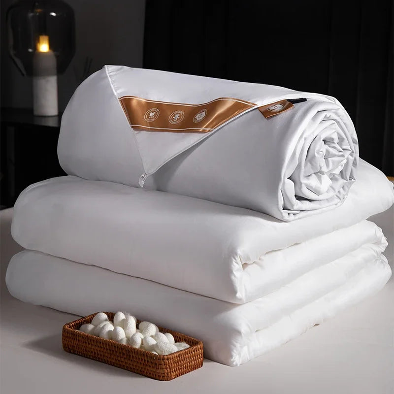 Idaune Pure Mulberry Silk Quilt Breathable Hypoallergenic Bedding