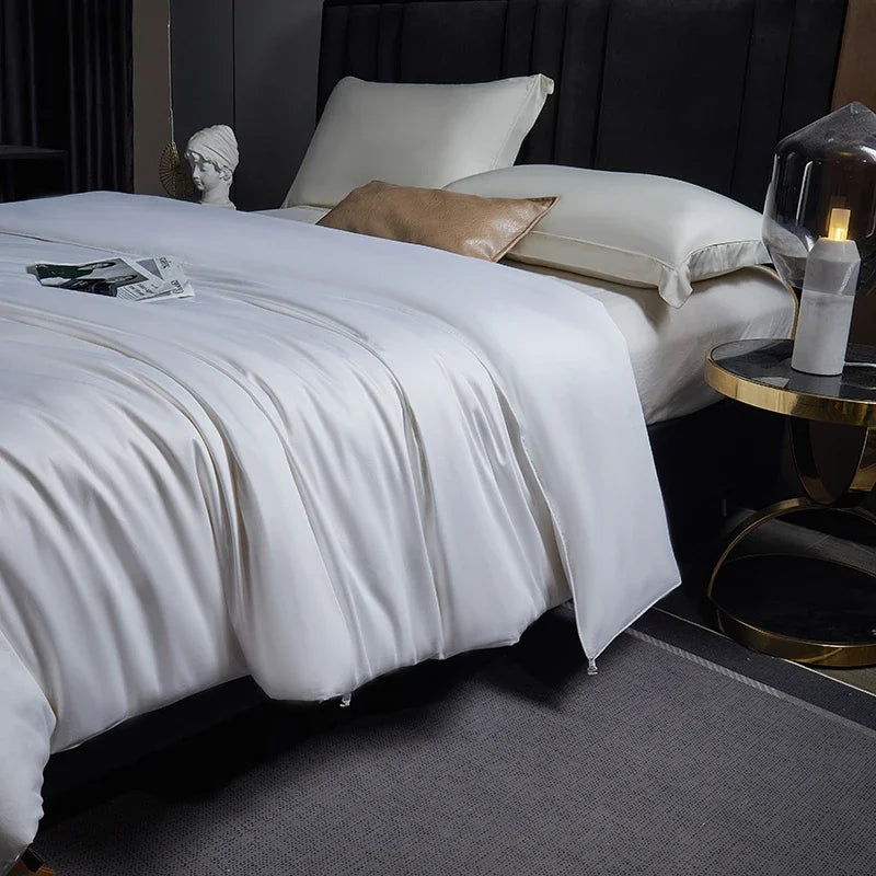 Idaune Pure Mulberry Silk Quilt Breathable Hypoallergenic Bedding